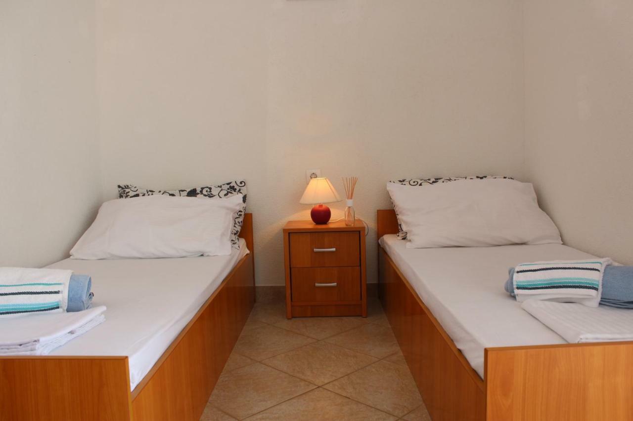Sonja Apartment พิสัก ภายนอก รูปภาพ