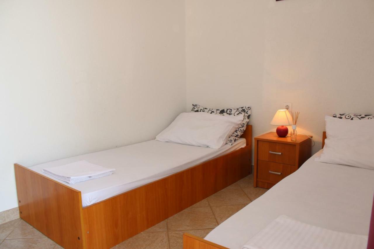 Sonja Apartment พิสัก ภายนอก รูปภาพ