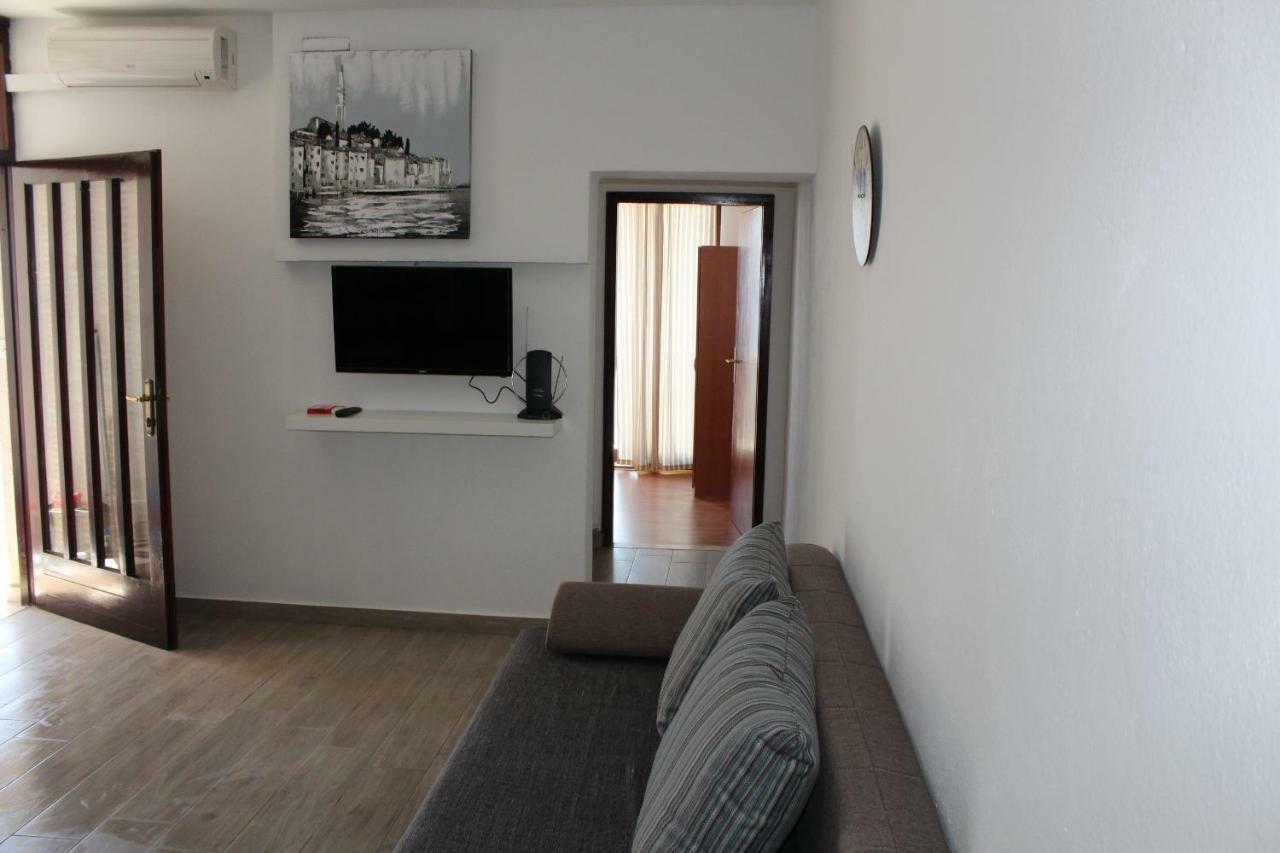 Sonja Apartment พิสัก ภายนอก รูปภาพ